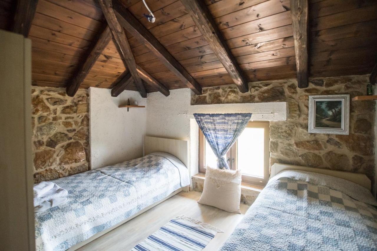 Stone Villas 依诺罗达 外观 照片